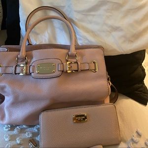 Michael Kors handbag with matching wallet/wristlet.